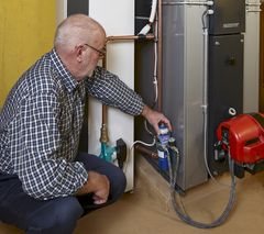 Säännöllisesti huollettu lämmitysjärjestelmä on huoltamatonta energiatehokkaampi.