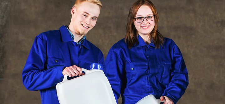 4H-nuoret hoitavat eri puolilla Suomea keräyspisteitä, joihin vastaanotetaan käytettyjä muovisia AIV-liuosastioita14.-15. lokakuuta.
