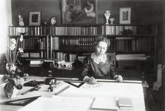 Wivi Lönn vuonna 1915.
Kuva: Keski-Suomen museo