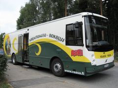 Kirjastoauto Rölli.