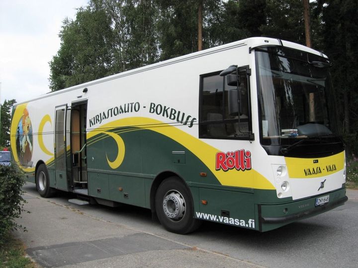 Kirjastoauto Rölli.