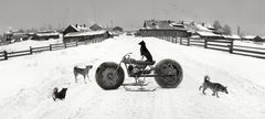 Pentti Sammallahti: Solovki, Venäjä sarjasta Venäjäntie, 1992, hopeagelatiinivedos paperille, 35 × 47 cm. Kuva: Pentti Sammallahti