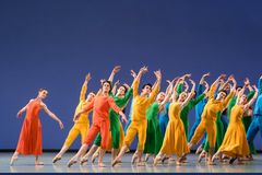 Helmet-kirjastokortilla voi nyt katsoa vaikka balettia tai konsertteja verkossa.