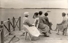 Bryggan, Gubbgrundsvägen. I bakgrunden ligger Kråkfjärden. Bild: arkiv vid Österbottens museum.