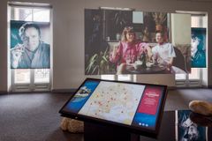 On the touchscreen map, you can pick a set that interests you and see the scenes from the various films shot there. Photo: Maija Astikainen / Helsinki City Museum