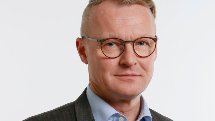 Prof. Pekka Vallittu, kuvaaja Pasi Leino