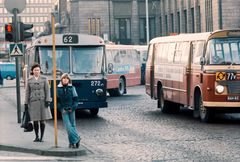 Rautatientori 1975. Kuva: Tuntematon valokuvaaja / Helsingin kaupunginmuseo.