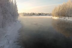 Suuret tulvavirtaamat ovat osoittautuneet Kiikan seudulla haastaviksi. Mittauksilla ja tulvakartoilla selvitetään pahimmat riskialueet. Kuva: Diar Isid.