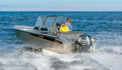 The Buster M has been designed as a multi-functional boat for many purposes:It is well-suited for short-distance travel, fishing in coastal waters and family boating trips.The boat is easy to handle and transport also with the car on a light unbraked trailer.The cockpit area features rainwater drainage.