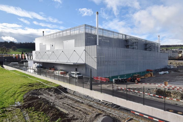 The first high-performance data center on the Green Metro campus in Zurich goes into operation today. Datacenter M is one of the most modern and energy-efficient data centers in Switzerland.