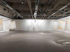 Hesselholdt & Mejlvang: The White Exhibition, EMMA, 2021. Bild: Ari Karttunen / EMMA