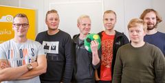 Lokakuussa Kiholle myönnettiin kansainvälisesti tunnettu Great Place to Work -sertifikaatti tunnustuksena korkeasta työtyytyväisyydestä työntekijöiden kesken. Kuvassa Kihon tuotekehitystiimin jäseniä: Antti Koponen (vas.), Henri Hartikainen, Miika Antikainen, Ville Nuutinen, Henry Säisä ja Petteri Jokinen.