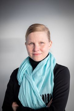 Professori Maarit Korpi-Lagg on astroinformatiikan tutkimusryhmän johtaja Aalto-yliopiston tietotekniikan laitoksella. Kuva: Matti Ahlgren / Aalto-yliopisto
