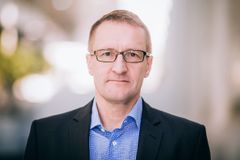 Messukeskuksen palvelu- ja tuotantojohtaja Mika Vakkilainen vastaa pysäköinnin palvelu-uudistuksesta.