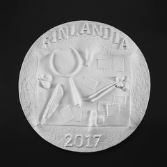 FINLANDIA 2017 -mitalin etusivu kuvaa filateelista kulttuuria. Kuva Marika Kokkinen-Eurén.