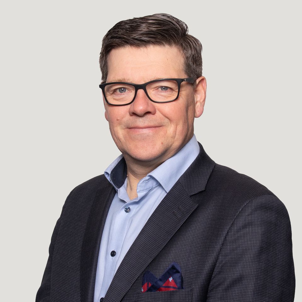 Henrik Reims_Saarni Cloud_nelio.jpg