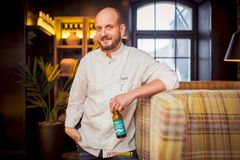 Keittiömestari Hans Välimäki. Kuva: Jonathan Melartin