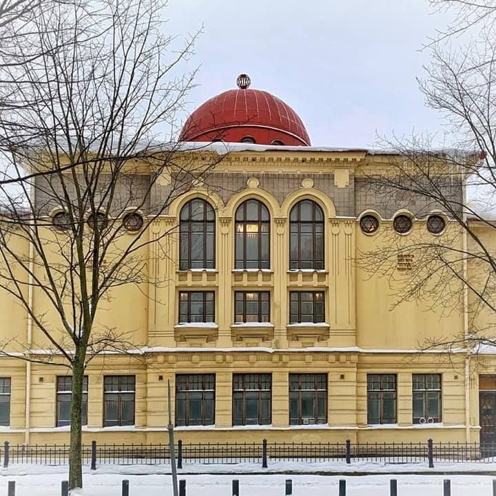 Helsingin synagoga talvella. Kuva: Helsingin juutalainen seurakunta