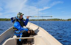 Kuva: Voimalohi Oy:n Mikko Jaukkuri tekemässä telemetriaseurantaa. Kuva: Voimalohi Oy.