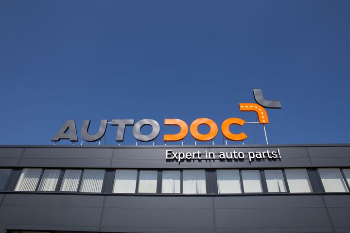 Despite the corona crisis, the Berlin-based car parts dealer Autodoc GmbH was able to increase its sales in the first quarter of 2020 by 30 percent to 165.5 million euros (previous year 127.0 million euros).