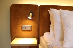 Boutique Hotel Sandsundiin valittiin Schneider Electricin metalliset Exxact-sähkökalusteet, jotka sopivat yhteen Wiser-älykotijärjestelmän kanssa. F9 kaiversi painikkeisiin lisäpalveluna kauniit symbolit.