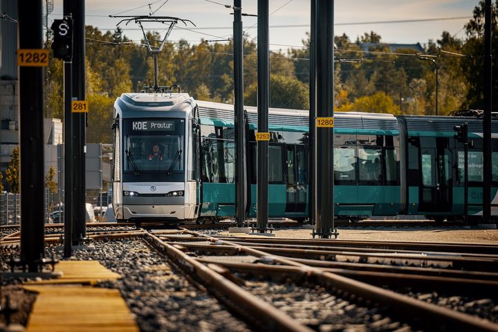 Koeajot alkavat varikon ja Oulunkylän välillä.