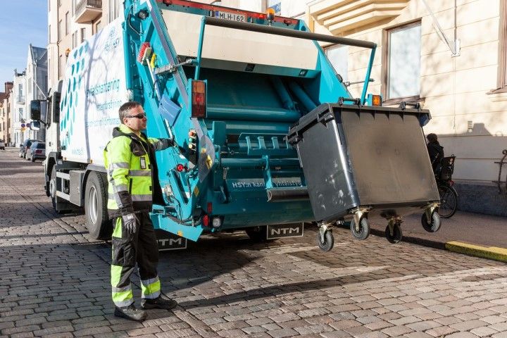 HSY järjestää asuinkiinteistöjen ja julkishallinnon jätehuollon pääkaupunkiseudulla ja Kirkkonummell​a.​