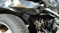 Däck i bristfälligt skick är den allmännaste biltekniska riskfaktorn i dödskrockar som orsakats av person- och paketbilar. (Bild: Bildäcksförbundet)