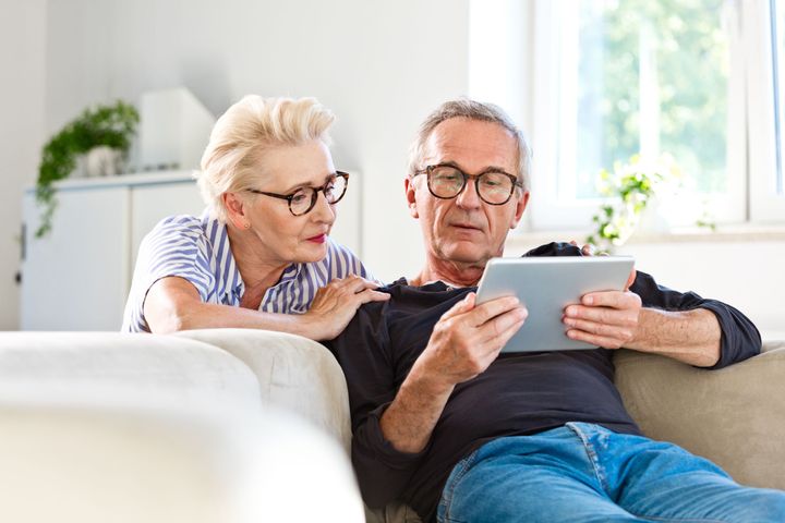 Etäpalvelut ja digitaaliset ratkaisut muovaavat yhteydenpitoa apteekkiin, hoitavaan lääkäriin ja muihin hoidon toteuttajiin. Kuva: iStock