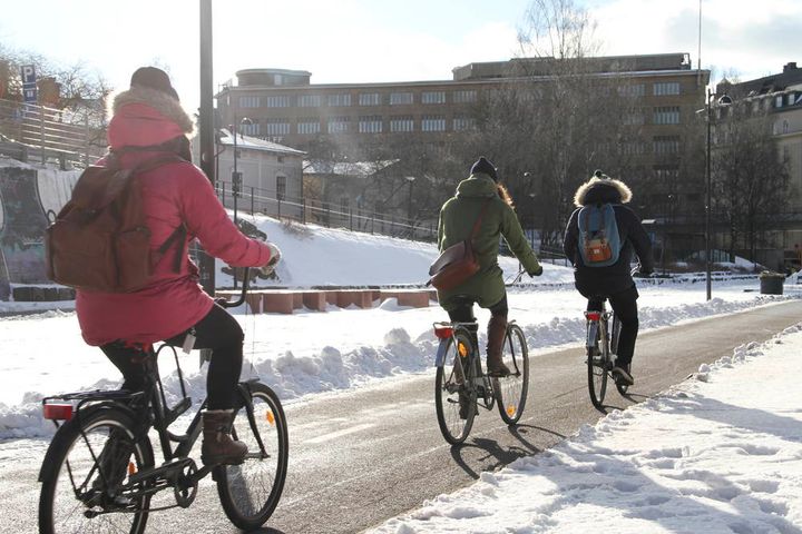 Talvipyöräilyä Baanalla. Kuva: Aki Antinkaapo