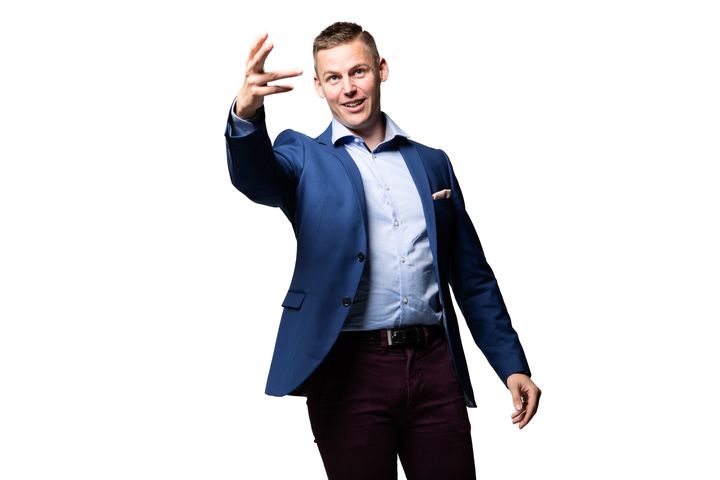 Aamiaistilaisuus Hotelli Torni 3.12.2019 klo 8-10. Lauri Pyykkönen.