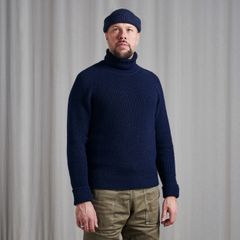 Kasperi Garments G.01 Vesikko on hyvin istuva ylellinen villapaita. Hinta 285 euroa.
