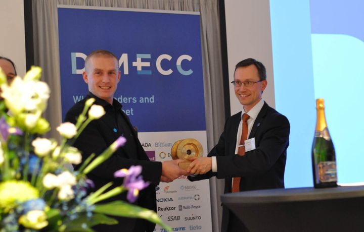 Vuoden 2016 DIMECC Prize -voiton veivät S-STEP -ohjelman tulokset. Kuvassa Pontus Blomberg ja Harri Kulmala.