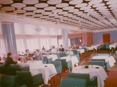 Hotelli Pohjanhovin ravintolasali 1960-luvulta