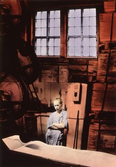 Flickan från tändsticksfabriken, reg. Aki Kaurismäki (1990). Bild: Malla Hukkanen / Sputnik Oy.