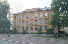 Rakennusperinnön hoitoavustusta myönnettiin mm. Hiekan taidemuseon ikkunoiden korjaukseen. Kuva: Ilari Rasimus / Pirkanmaan ELY-keskus.