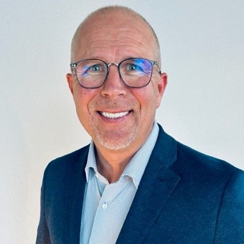 Oral Hammaslääkäreiden toimitusjohtaja Jarkko Jokinen on nimitetty myös  Colosseum Dental Beneluxin toimitusjohtajaksi.