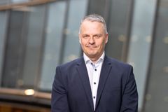 Kansanedustaja Timo Suhonen (sd) on tyytyväinen Varkauden akkutehtaan käynnistymisestä. (Kuva: Jukka-Pekka Flander)