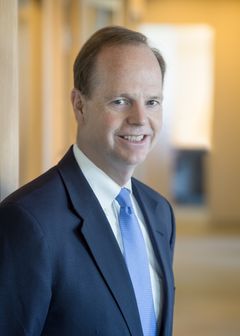 IEA:n varapääjohtaja Paul Simons