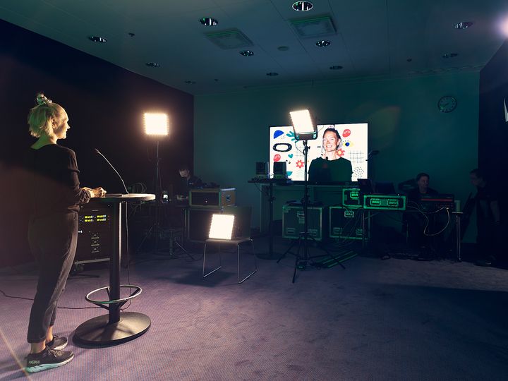 Messukeskuksessa on virtuaalistudioita, joissa tapahtuu tällä viikolla paljon. Kuva: Messukeskus