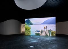 1. Ragnar Kjartansson, The Boat ,foto Titus Verhe, ARS FENNICA 2019 -näyttely, Amos Rex.