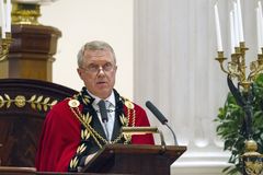 Helsingin yliopiston rehtori Jukka Kola