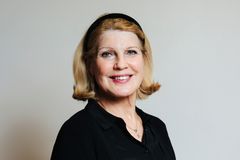 Elli Aaltonen valdes för andra gången till ordförande för Finlands Röda Kors vid ordinarie stämman i Joensuu. Bild: Benjamin Suomela / Finlands Röda Kors