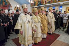 Suomen ortodoksisen kirkon piispat toimittivat vihkimisen.