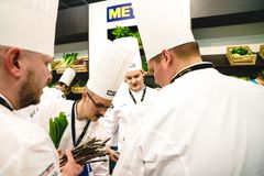 Suomen Bocuse d'Or -joukkue 2018 Euroopan karsintojen kisamarketissa valitsemassa kilpailuraaka-aineita.
kuvassa vas. Matti Jämsen, Ismo Sipeläinen, Johan Kurkela ja Eero Vottonen.