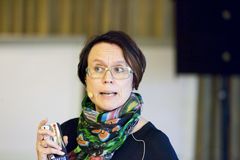 Saara Taalas Linnaeus-yliopisto / Ruotsi. ”Koti valitaan sillä perusteella, mitä kaikkea se voi olla, ei sen perusteella, mitä se on vuokrattaessa tai ostettaessa”.