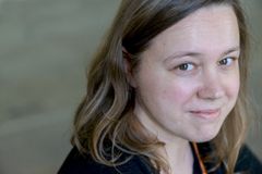 Anna Biström har analyserat Eva Dahlgrens lyrik.