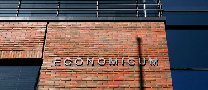 Economicum-rakennus Arkadiankadulla Helsingissä. Kuva: Aalto-yliopisto