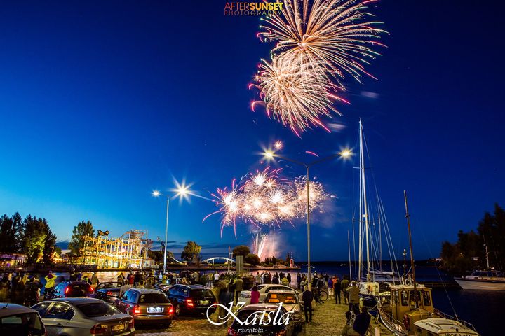 Mustalahden Venetsialaisia juhlittiin ensimmäisen kerran elokuussa 2015. Kuva: AfterSunset Photography