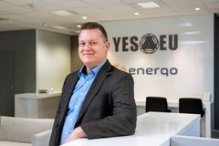 Enerqo Oy:n toimitusjohtaja Mikko Kytölä yrityksen uusissa toimitiloissa Vantaan Aviapoliksessa.